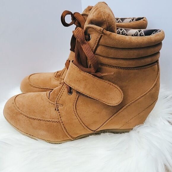 Camel Color Wedge Boot - Picture 1 of 8